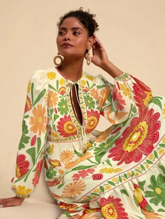 Dresses & Skirts - 💕SALE💕 New Floral Tie-Neck Midi Dress in Cream with Red, Yellow & Green Print